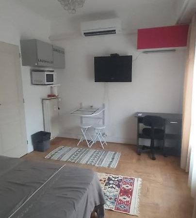 Welcome In Nice! Private Room, Own Bathroom Εξωτερικό φωτογραφία